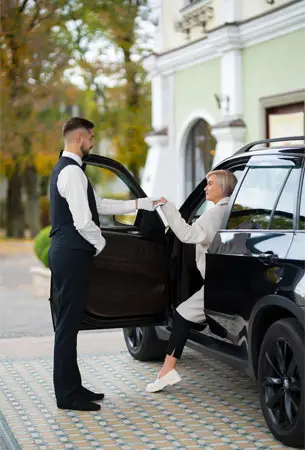 Luxury fleet for corporate tour services and executive transportation in Palos Verdes, CA.