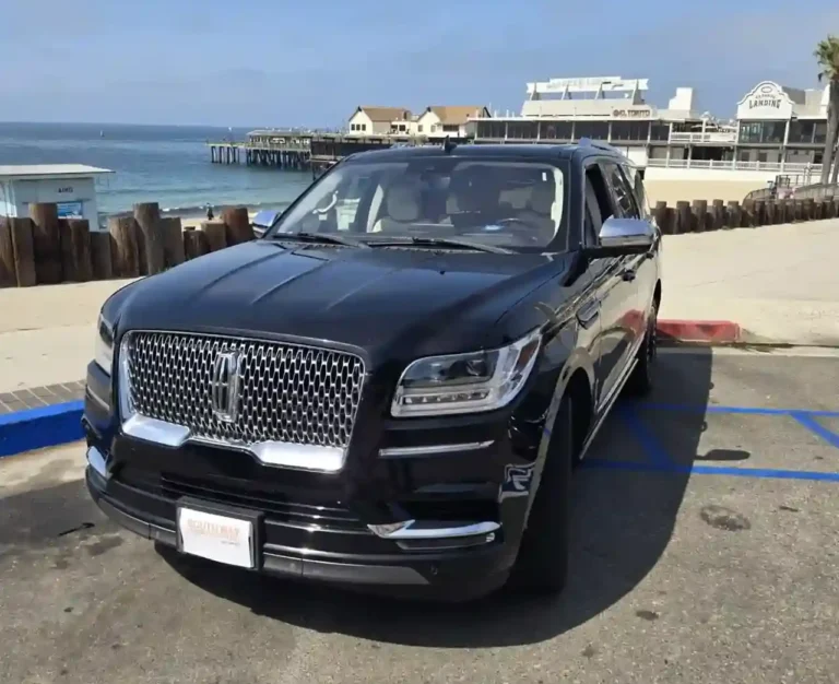 Lincoln Navigator luxury SUV for corporate tour and beach weddings in Palos Verdes